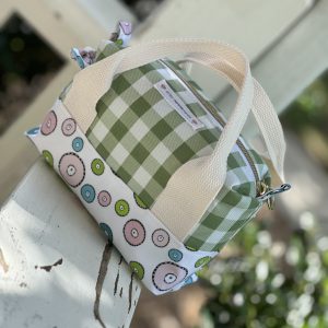 Boutique Travel Bag — Garden Gingham